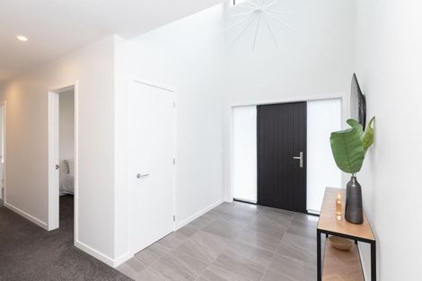 Photo of property in 28 Helen June Avenue, Flagstaff, Hamilton, 3210