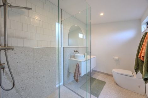 Photo of property in 17 Hillview Place, Wanaka, 9305