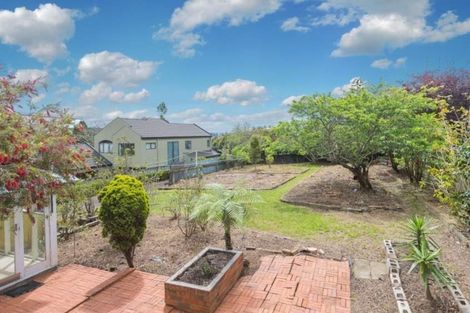 Photo of property in 147 Golf Road, Titirangi, Auckland, 0600