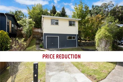 Photo of property in 29 Edelweiss Grove, Timberlea, Upper Hutt, 5018