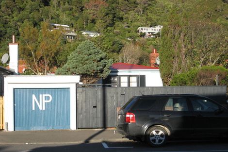 Photo of property in 9 Oroua Street, Eastbourne, Lower Hutt, 5013