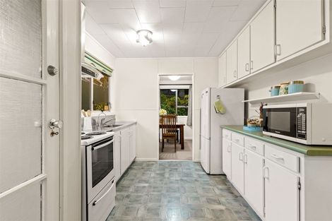 Photo of property in 2/4 Osmond Court, Sunnyvale, Auckland, 0612