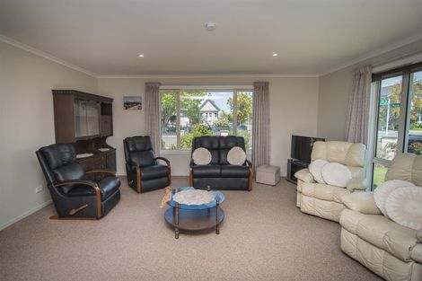 Photo of property in 36 Rhodes Street, Waimate, 7924