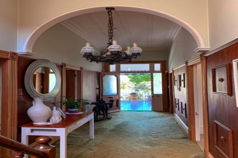 Photo of property in 5 Queen Street, Northcote Point, Auckland, 0627