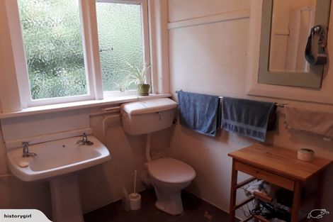 Photo of property in 2/134 Evans Bay Parade, Roseneath, Wellington, 6021