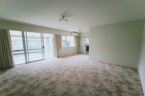 Photo of property in 58 Barrett Street, Westown, New Plymouth, 4310
