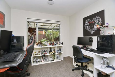 Photo of property in 1 Kohi Drive, Parklands, Christchurch, 8083