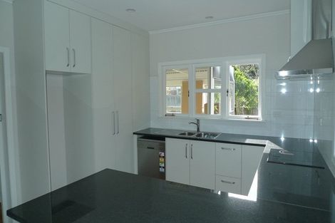 Photo of property in 3 Mcrae Road, Mount Wellington, Auckland, 1060