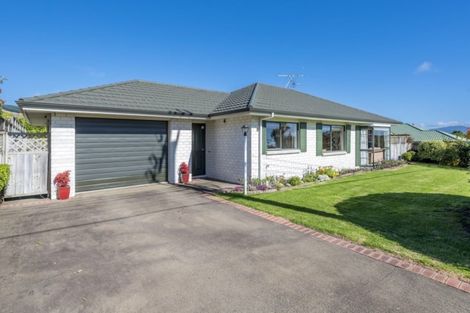 Photo of property in 20a Hira Street, Waikanae, 5036