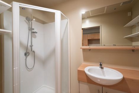 Photo of property in Atrium Apartments, 2i/154 The Terrace, Wellington Central, Wellington, 6011