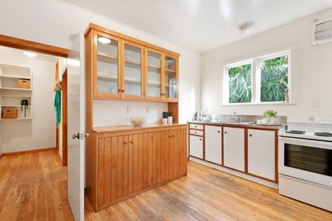 Photo of property in 117a Glenmore Street, Kelburn, Wellington, 6012