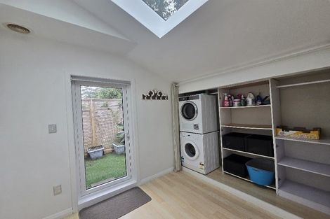 Photo of property in 11 Mcintyre Avenue, Mount Victoria, Wellington, 6011