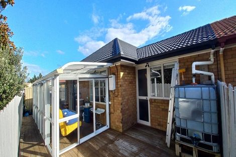 Photo of property in 4 Fernbrook Close, Burswood, Auckland, 2013