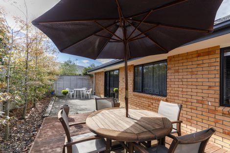 Photo of property in 23 Walnut Grove, Kelvin Grove, Palmerston North, 4414