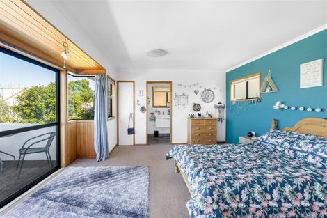 Photo of property in 6 Merehai Place, Snells Beach, 0920