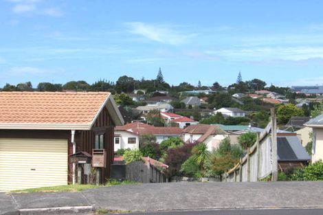 Photo of property in 1/56 Centorian Drive, Windsor Park, Auckland, 0632