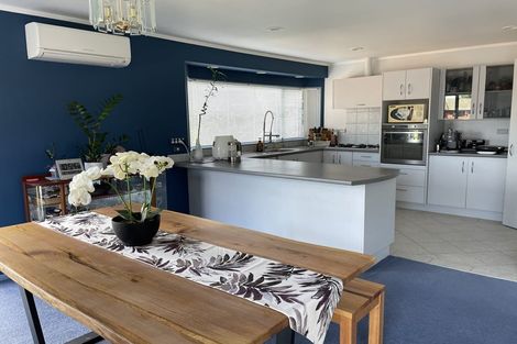 Photo of property in 3a Mckenzie Avenue, Arkles Bay, Whangaparaoa, 0932