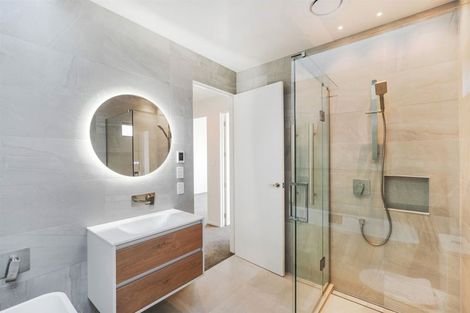 Photo of property in 1a Mcfaddens Road, St Albans, Christchurch, 8052