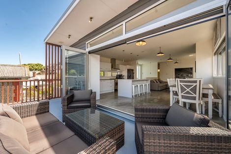 Photo of property in 528a Evans Bay Parade, Hataitai, Wellington, 6021