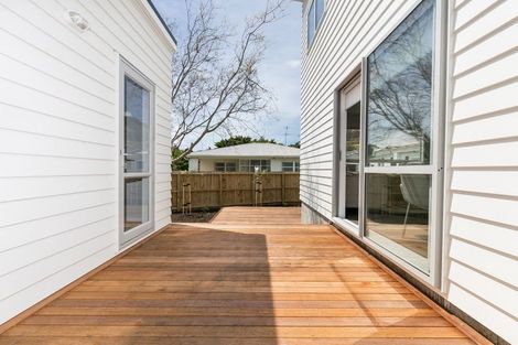 Photo of property in 41a Collins Avenue, Tawa, Wellington, 5028