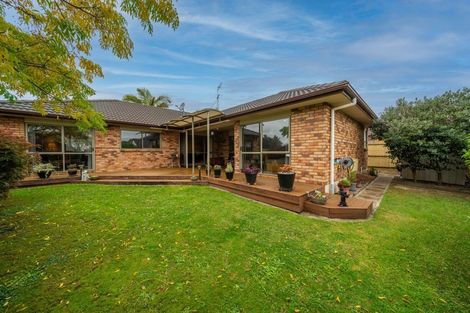 Photo of property in 16 Skelligs Drive, Flat Bush, Auckland, 2019