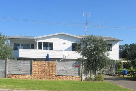 Photo of property in 128 Buffalo Beach Sh25 Road, Whitianga, 3510