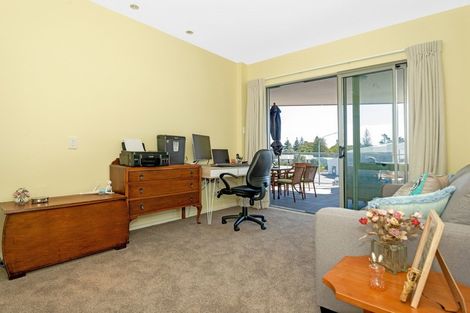 Photo of property in Bay View, 9/90 Customhouse Street, Gisborne, 4010