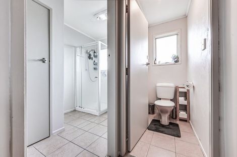 Photo of property in 404 Kahikatea Drive, Dinsdale, Hamilton, 3204