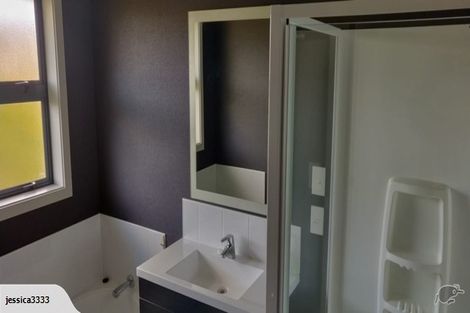 Photo of property in 99a Schnell Drive, Kelvin Grove, Palmerston North, 4414