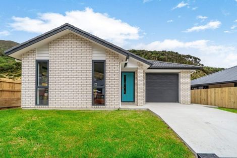 Photo of property in 126 Silverstream Road, Crofton Downs, Wellington, 6035