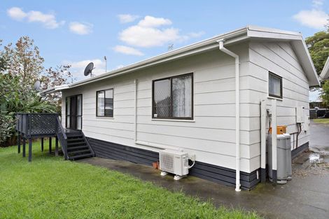 Photo of property in 4/14 Beaubank Road, Kelston, Auckland, 0602