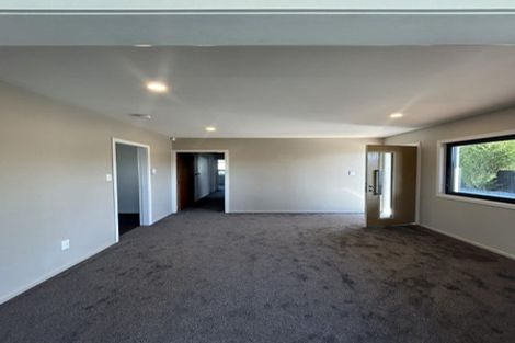 Photo of property in 135 Queenspark Drive, Parklands, Christchurch, 8083