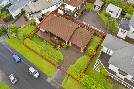 Photo of property in 1a Eastglen Road, Glen Eden, Auckland, 0602