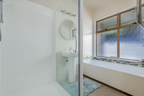 Photo of property in 18a Montgomery Terrace, Hokowhitu, Palmerston North, 4410