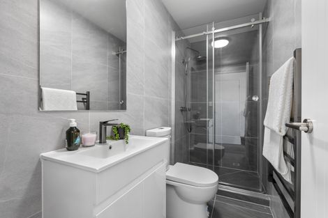 Photo of property in 1b Bellville Drive, Clendon Park, Auckland, 2103