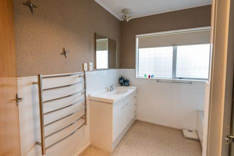 Photo of property in 1 Mountbatten Drive, Putaruru, 3411