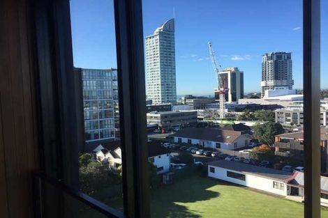 Photo of property in Frank Sargeson Apts, 508/74 Anzac Street, Takapuna, Auckland, 0622