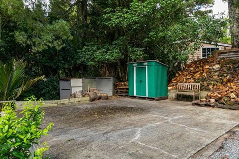 Photo of property in 812 West Coast Road, Oratia, Auckland, 0604