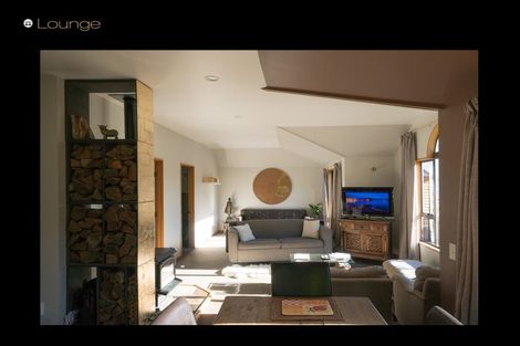 Photo of property in 12a Windsor Place, Queenstown, 9300