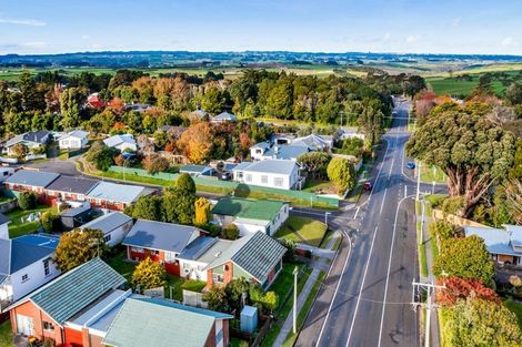 Photo of property in 16 High Street, Hawera, 4610