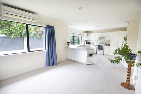 Photo of property in 71 Avenue Road, Greenmeadows, Napier, 4112