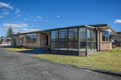 Photo of property in 10 Elm Place, Tikipunga, Whangarei, 0112