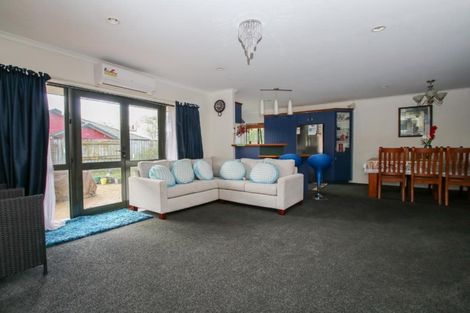 Photo of property in 11 Dixon Road, Fitzroy, Hamilton, 3206