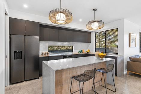 Photo of property in 55a Torino Street, Point England, Auckland, 1072