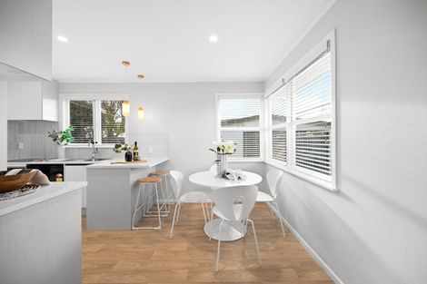 Photo of property in 10 Rosalind Street, Deanwell, Hamilton, 3206