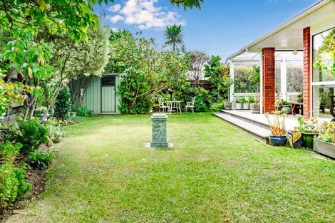 Photo of property in 26 Awanui Drive, Waikanae, 5036