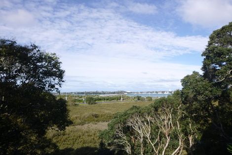 Photo of property in 31 Waimana Avenue, Northcote Point, Auckland, 0627