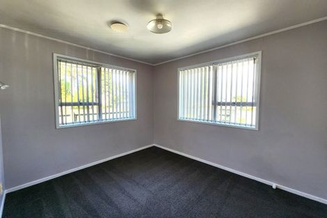 Photo of property in 1/191 Don Buck Road, Massey, Auckland, 0614
