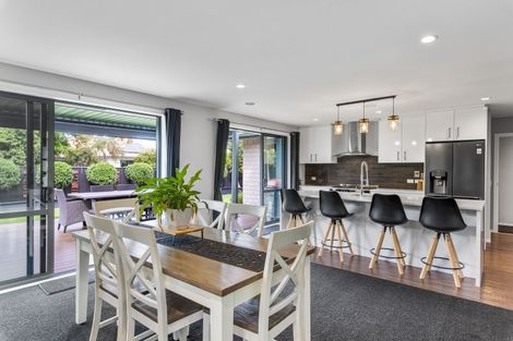 Photo of property in 47 San Priamo Place, Paraparaumu Beach, Paraparaumu, 5032