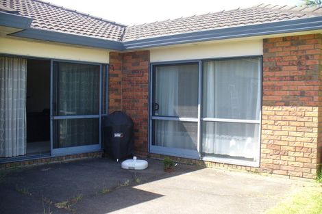 Photo of property in 14 Caltra Place, East Tamaki, Auckland, 2016